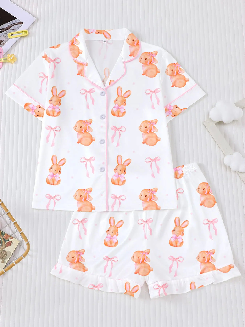 Pijama infantil con conejos